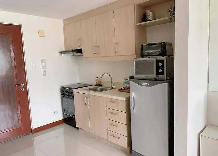 Modern Makati For Rent - Views Convenience 4*