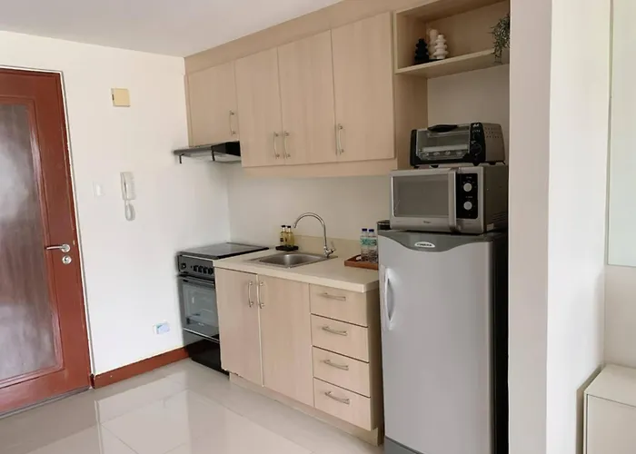 Guest house Modern Makati For Rent - Views Convenience Manila